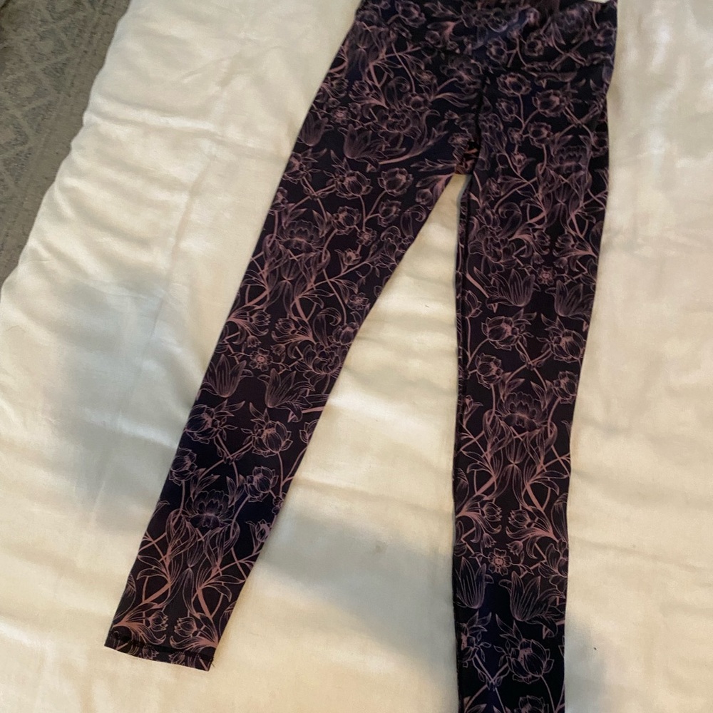 Fabletics high waisted Floral Patterned Leggings